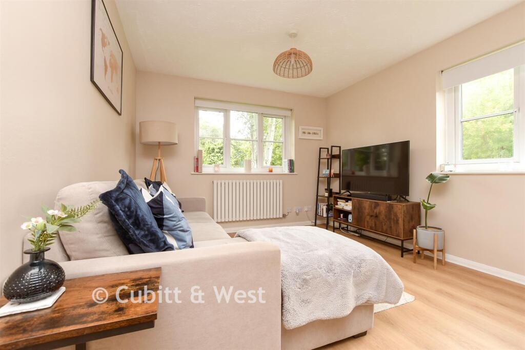 Kitchen Lounge/Dining Room