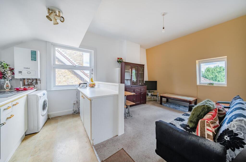 Kitchen Reception3.jpg
