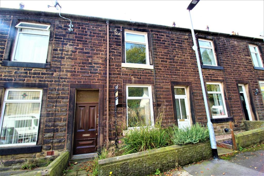 8 Hazel Street