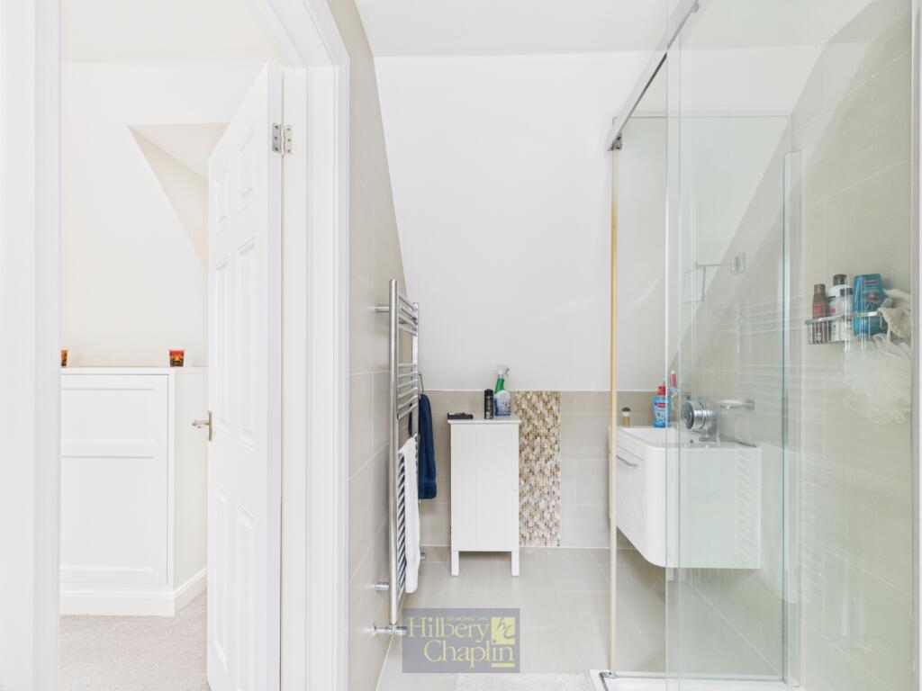 CAM02786G0-PR0158-STILL026