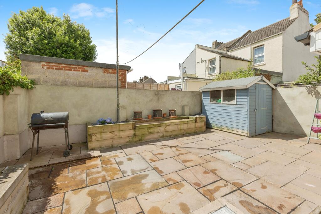 Garden/Bbq Area