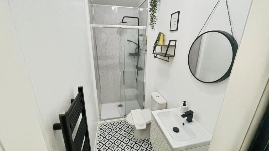 Ensuite