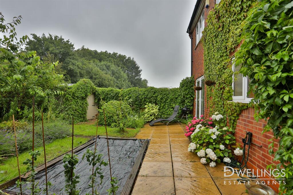 DWELEST- 28 Orwell Road, DE65 5LR - 003.jpg