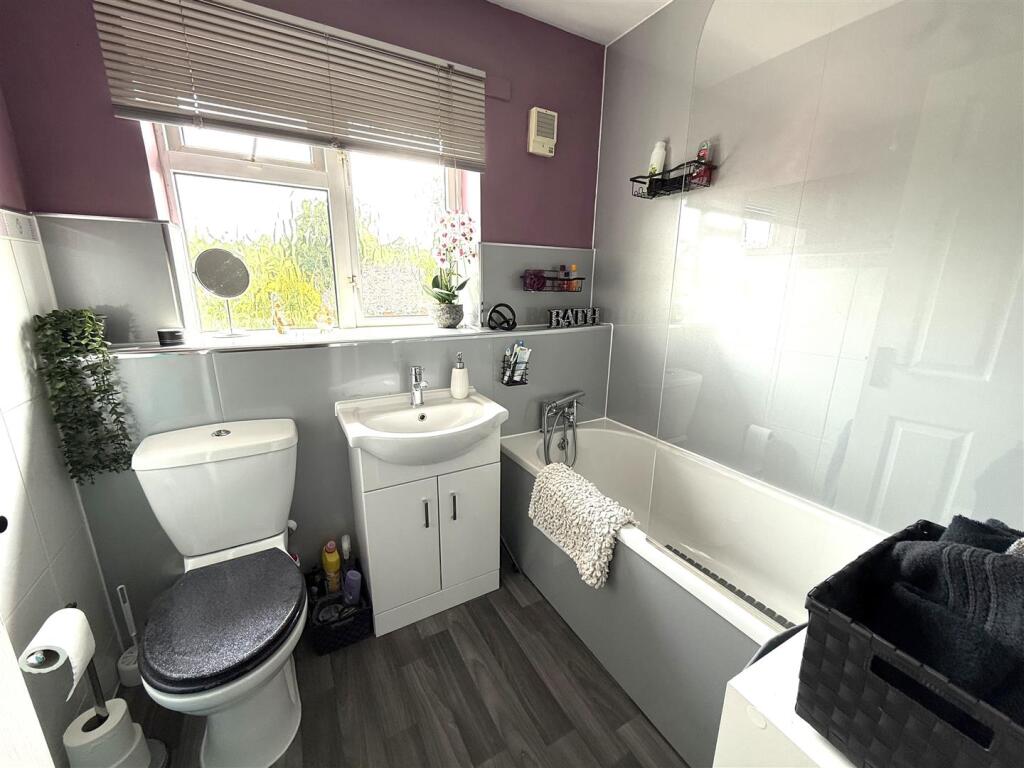 1 THORN CLOSE BED 7.jpeg