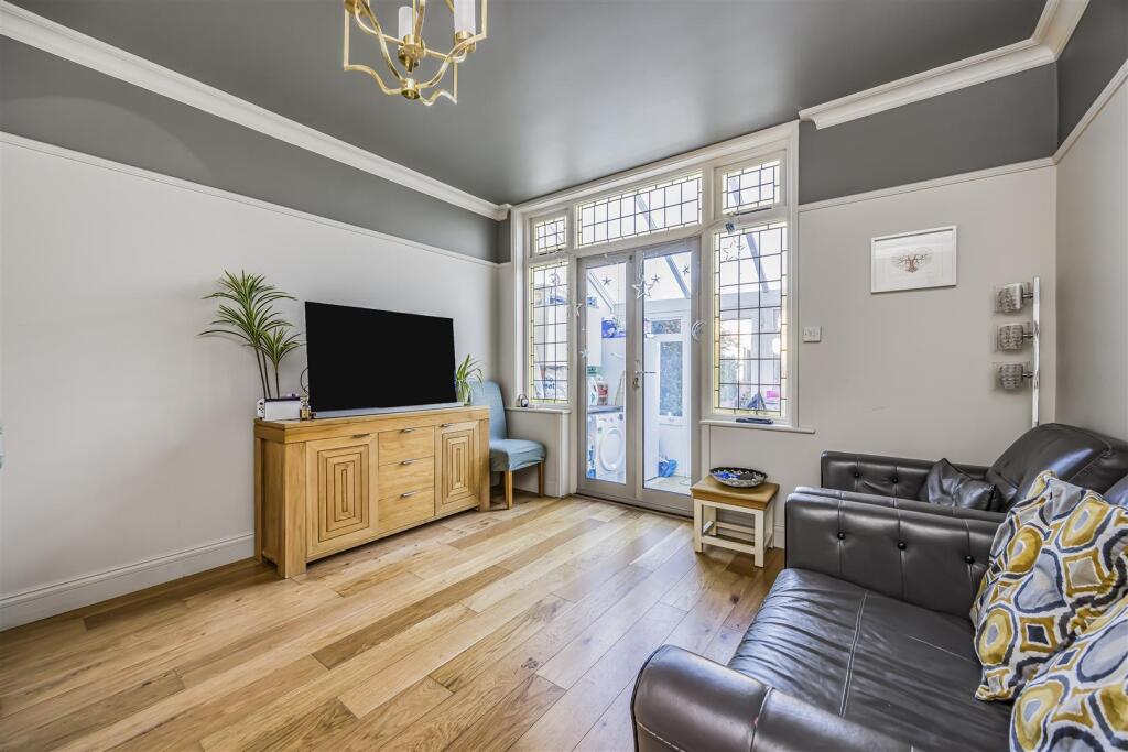 41 Beaconsfield Avenue, Cosham-PorticoMarketing-So