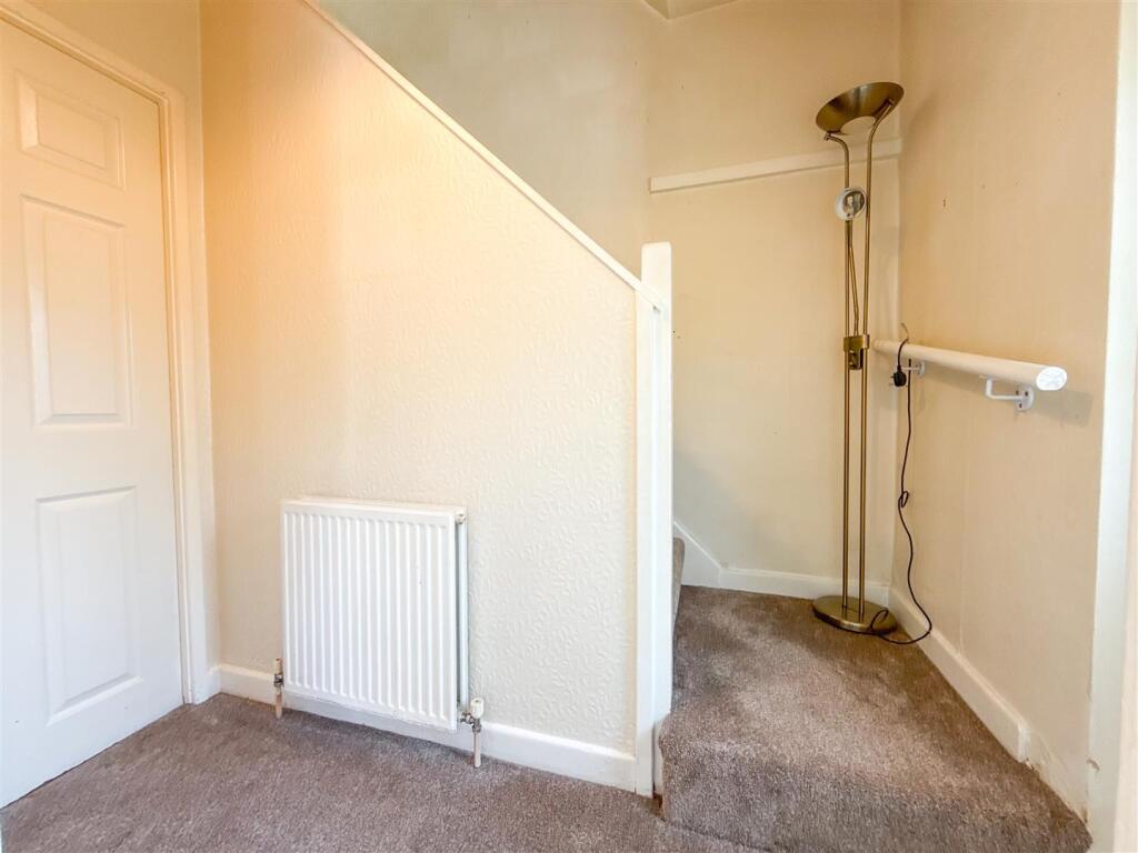 ENTRANCE HALLWAY