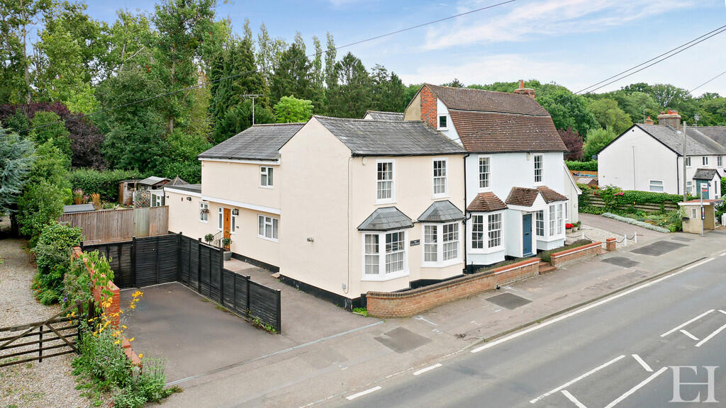 8658492-exteriorW...