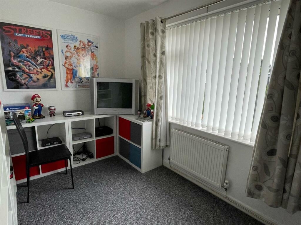Bedroom,.jpg