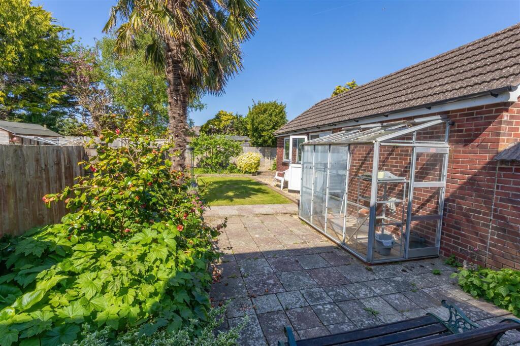 75 Cottes Way-07-standard.jpg