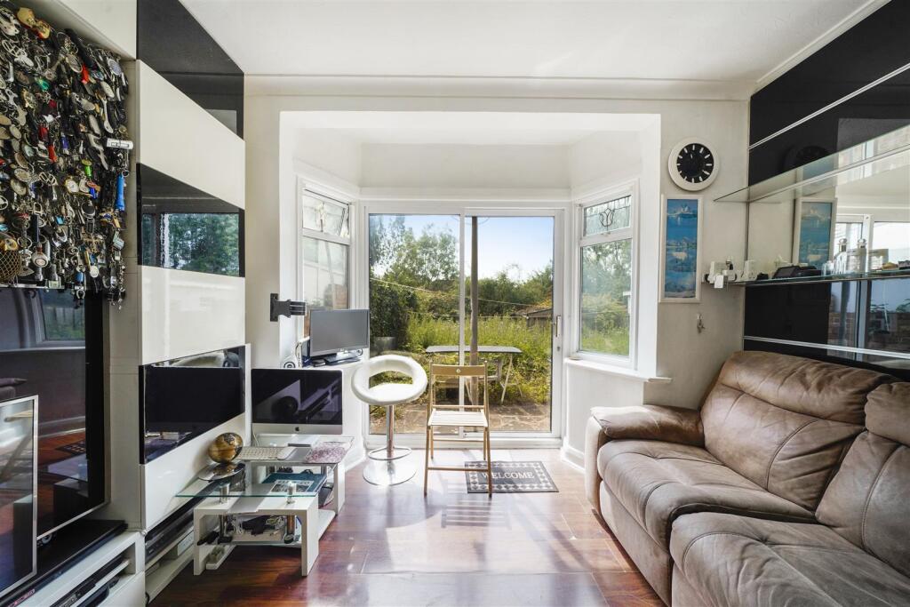 443 Whitton Avenue West - FqilvR0768p0373b7P7Z.jpg