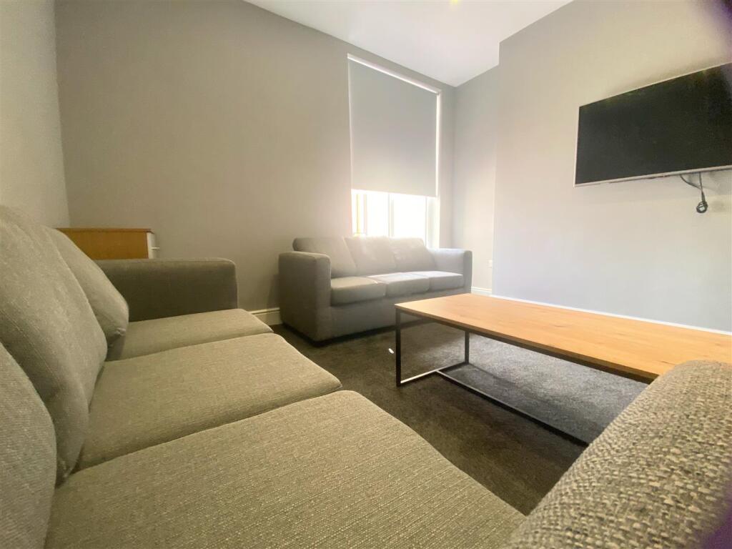 lounge.jpeg