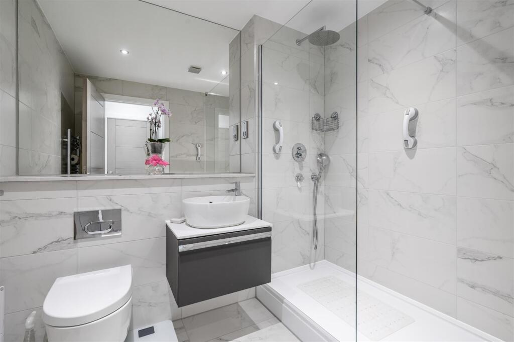 Apt 179 The Broad Oaks_7.jpg