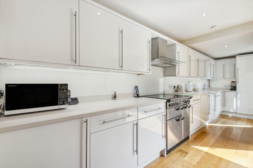 Kitchen | Dining Room