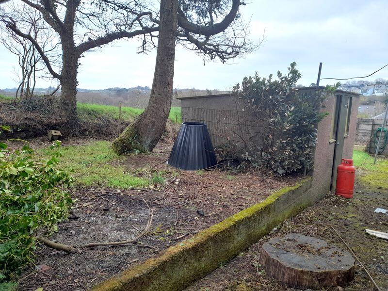 Rear Garden and Outbuilding