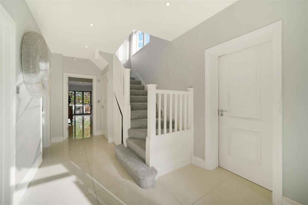 Part 2, 20 Campden Crescent - wvVyWqNWGWDqyAcuBsQb