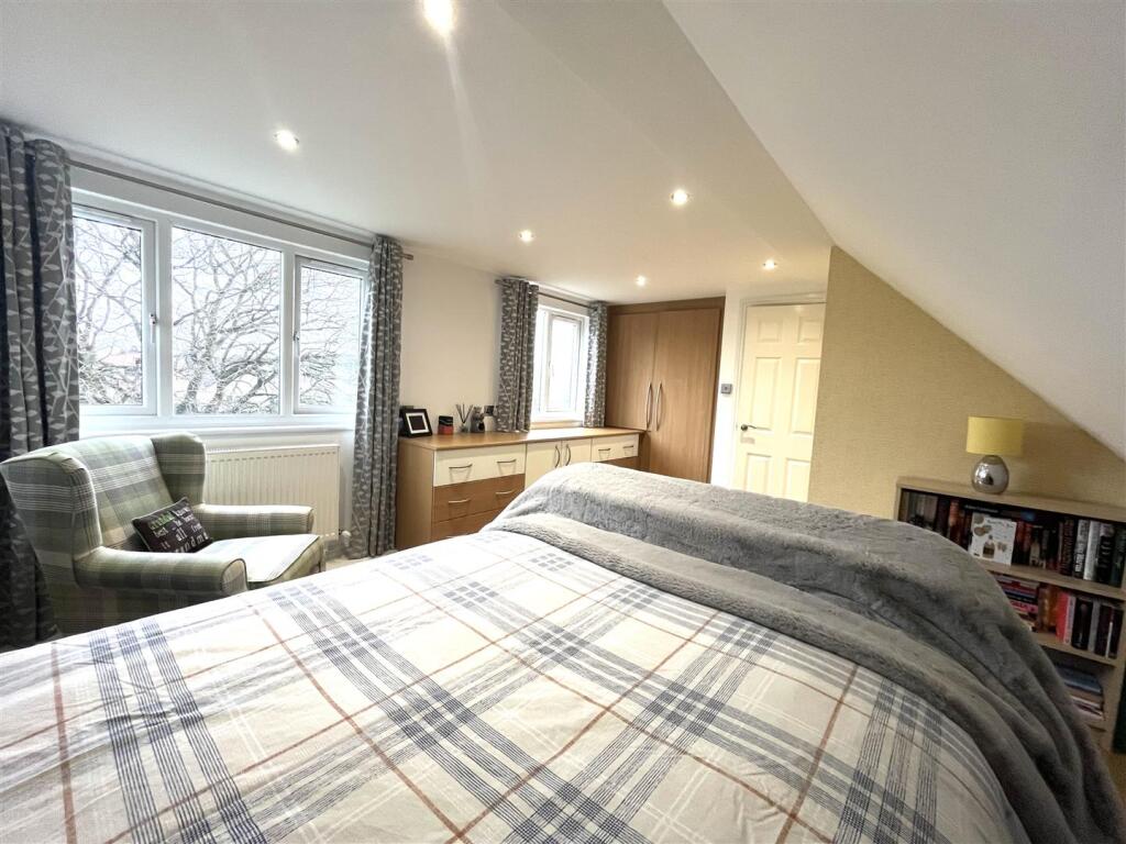 THORN CLOSE LOFT 2.jpeg