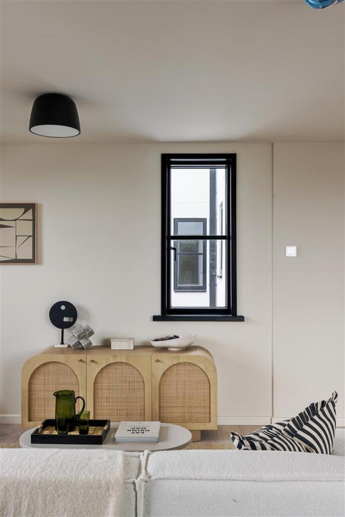 Harley Court, E11