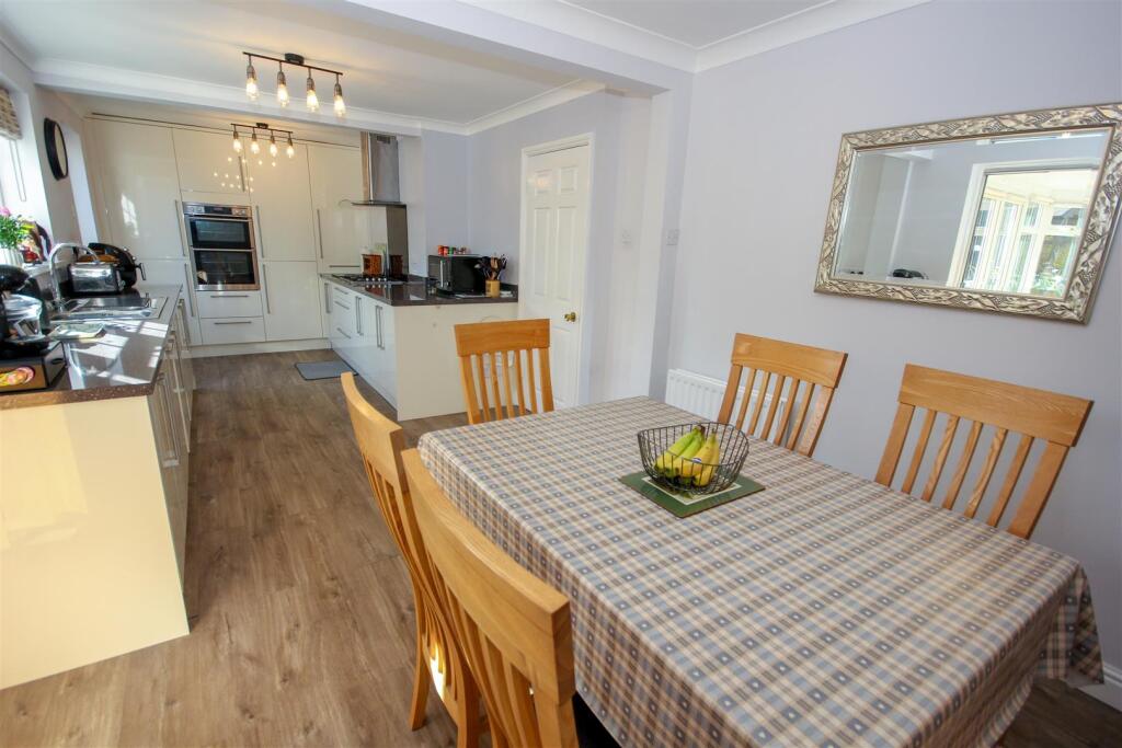 Kitchen Dining Room.jpg