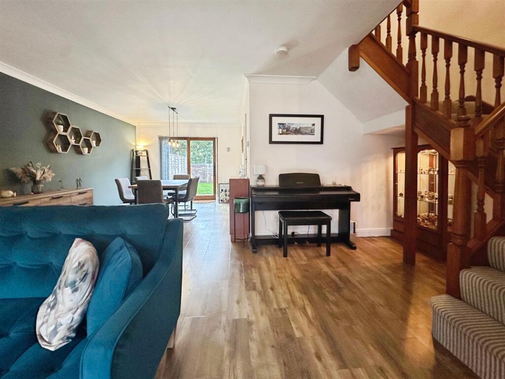 26576281--43EA-9FBD-65AB38EF90A9-96500-00001F2C661