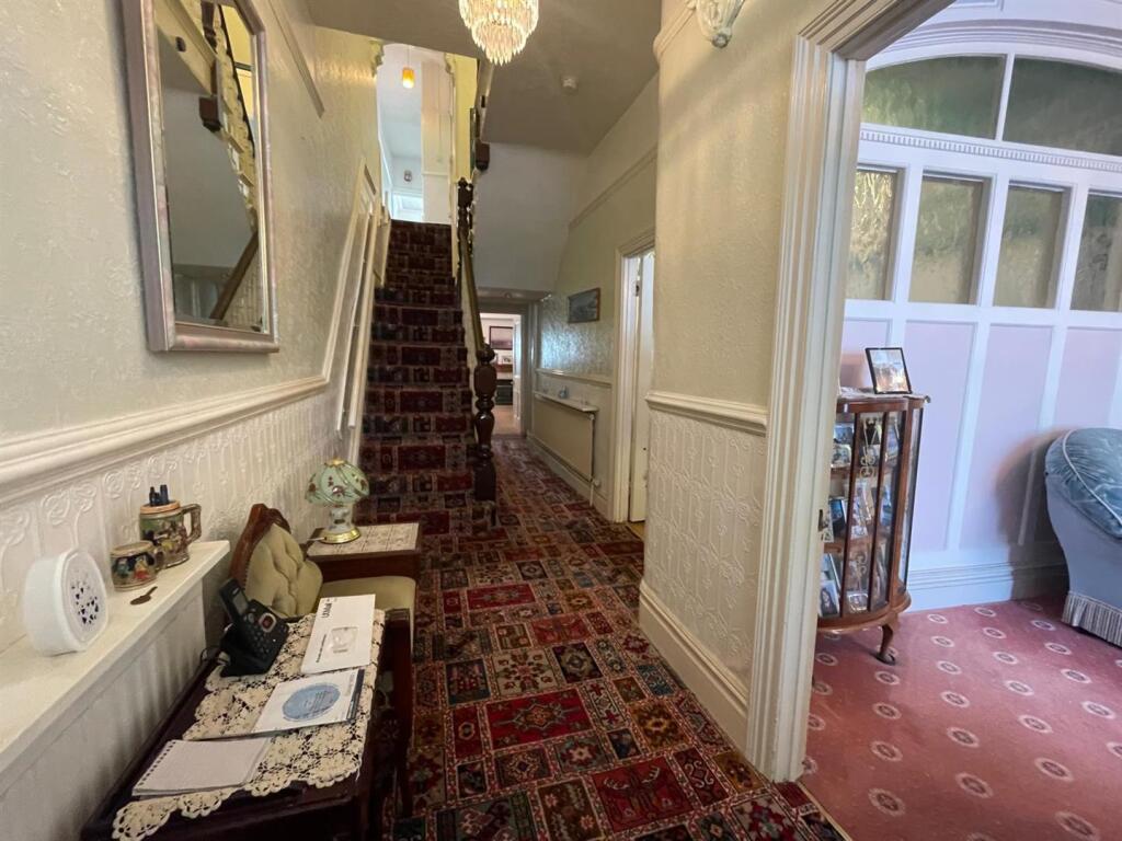 WhatsApp Image 2025-08-26 at 15.04.07_19854afc.jpg