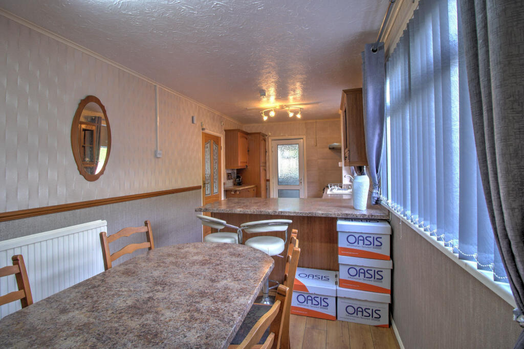 IMG_4958_59_60Interior3_Fotor