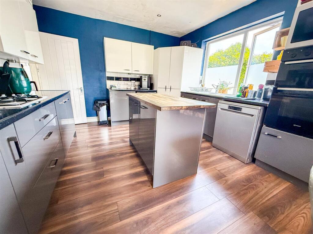 KITCHEN AREA VIEW