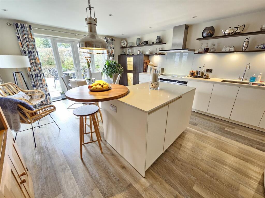 Kitchen Dining Room.jpg
