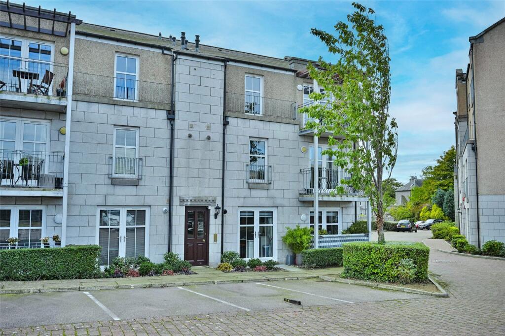 24. Queens Road