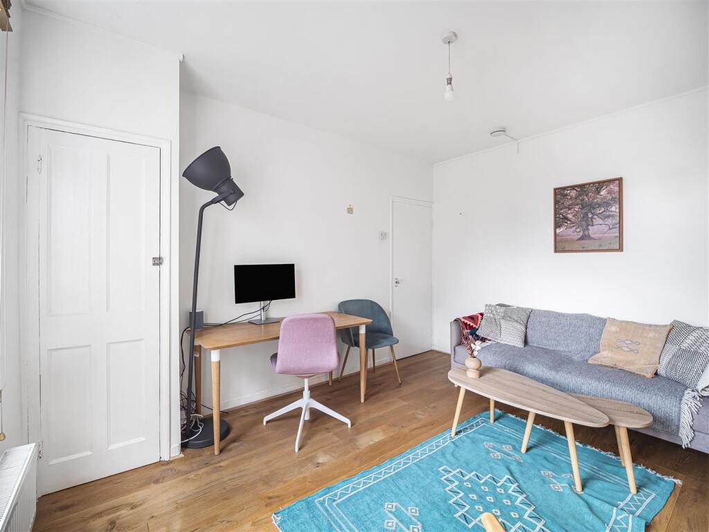 Warburton Street, E8