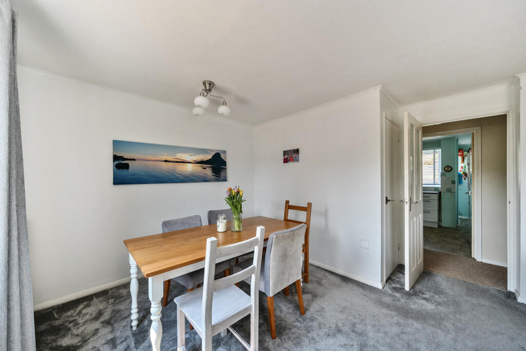 35-682383f255f57-...