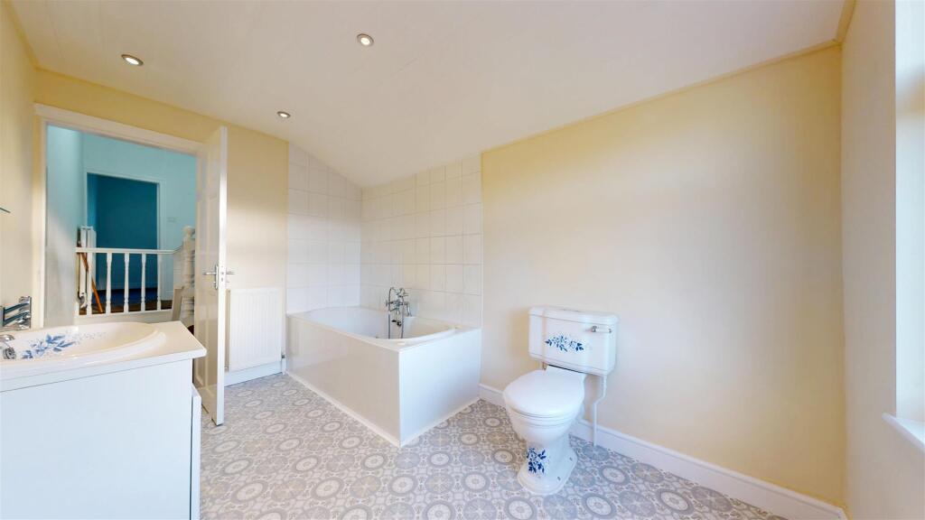 Windleshaw Road Bathroom