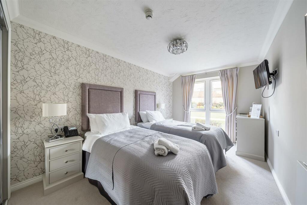 Owners Guest Suite.jpg
