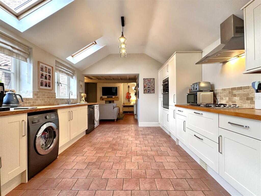 Fabulous Modern Kitchen 902