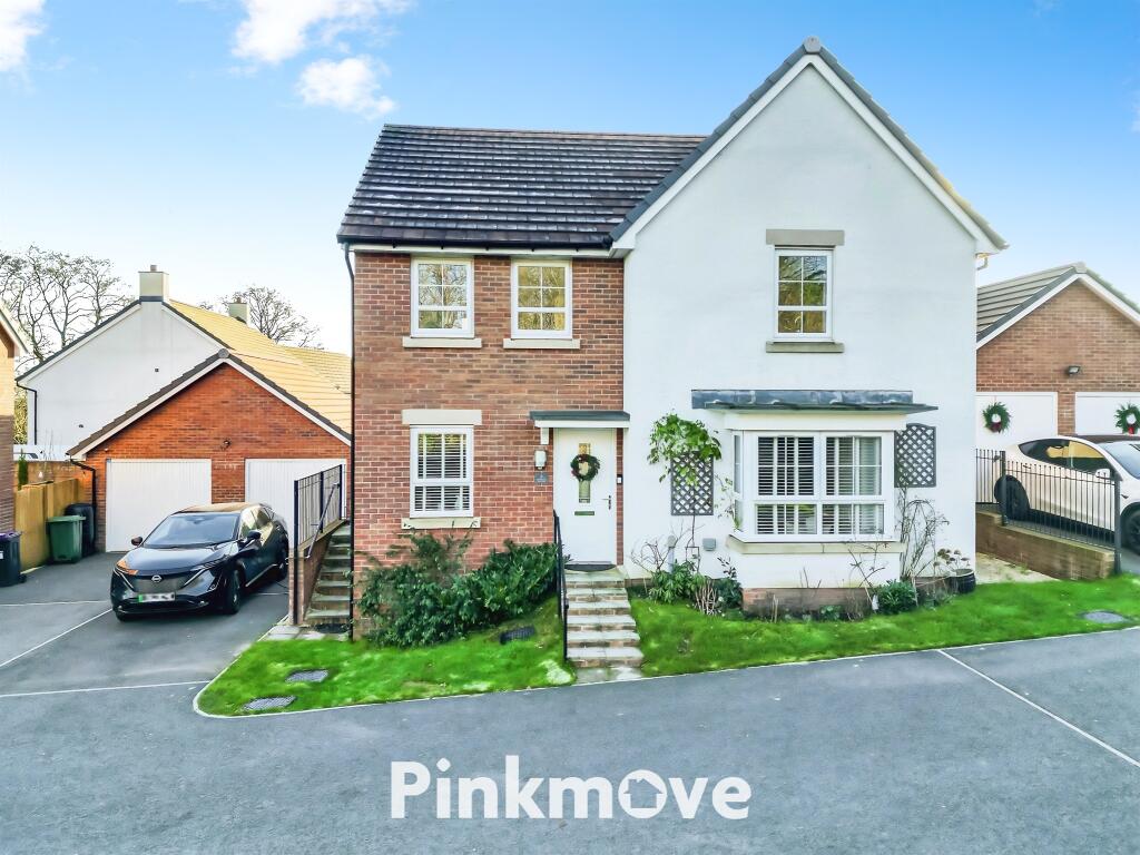 Silver Birch Close, Pontrhydyrun, Cwmbran