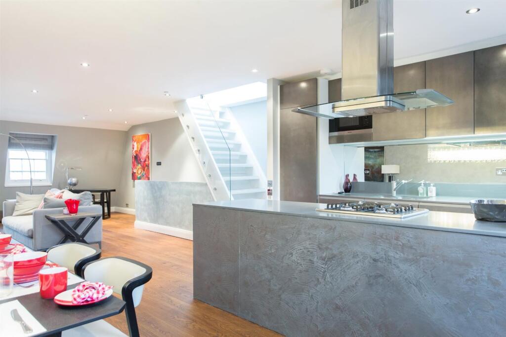 8, 13 Cromwell Road 3.jpg
