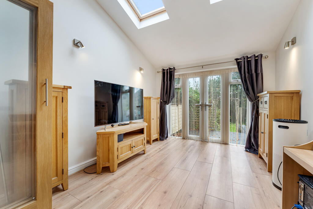 15 BROOMFIELDS-4.jpg