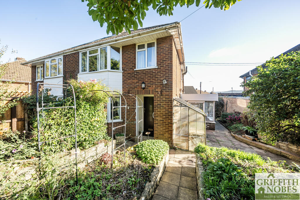 Elm Grove, Tilsdown, Dursley, Gloucestershire