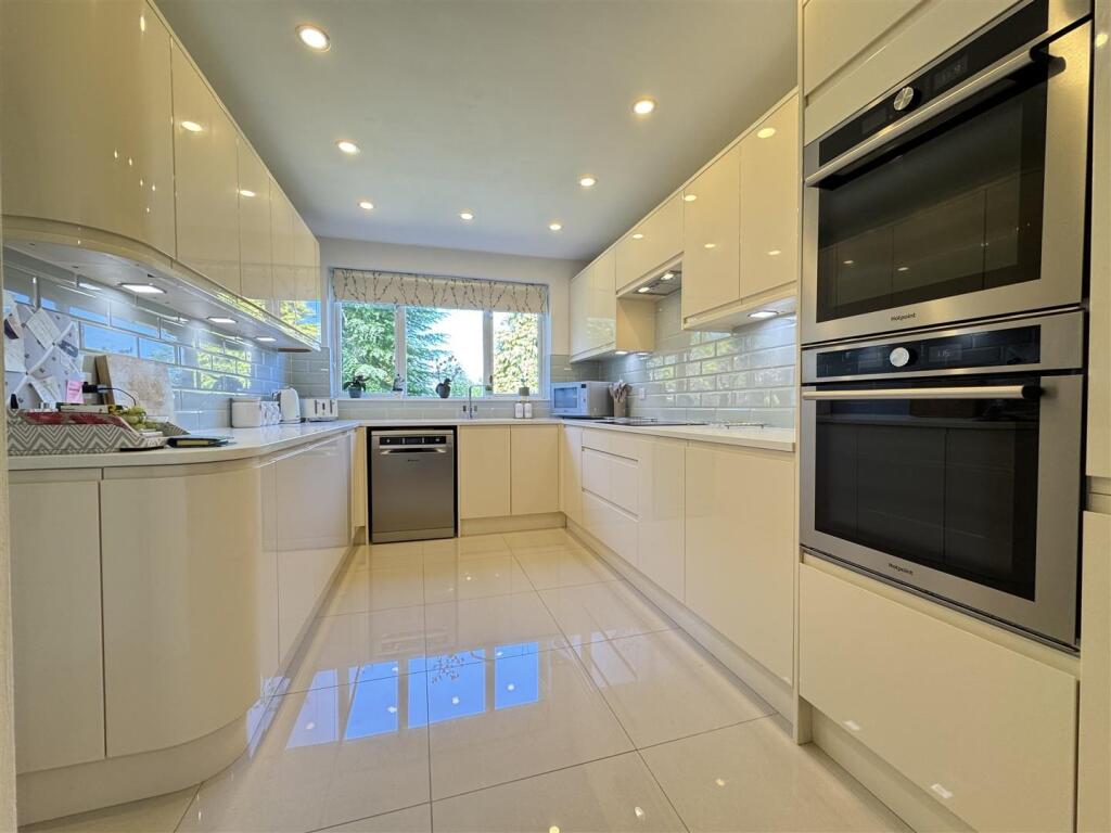 IMG_9386 (Large).JPG