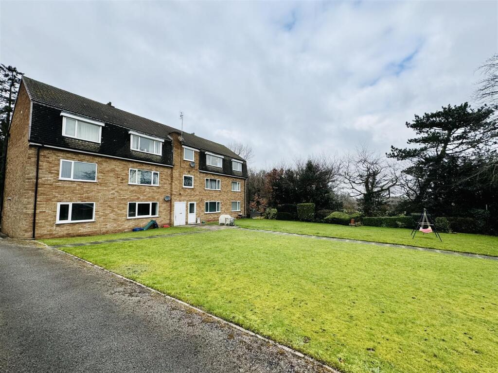 Regan Court external..jpg