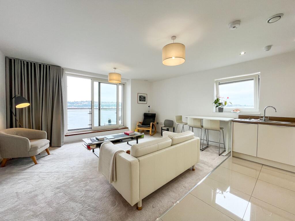 Living Room/Kitchen