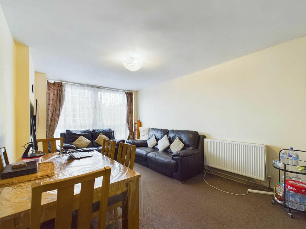 CAM03741G0-PR0042...