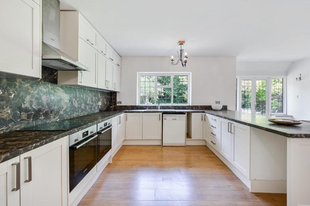 TADORNE ROAD (21).jpg