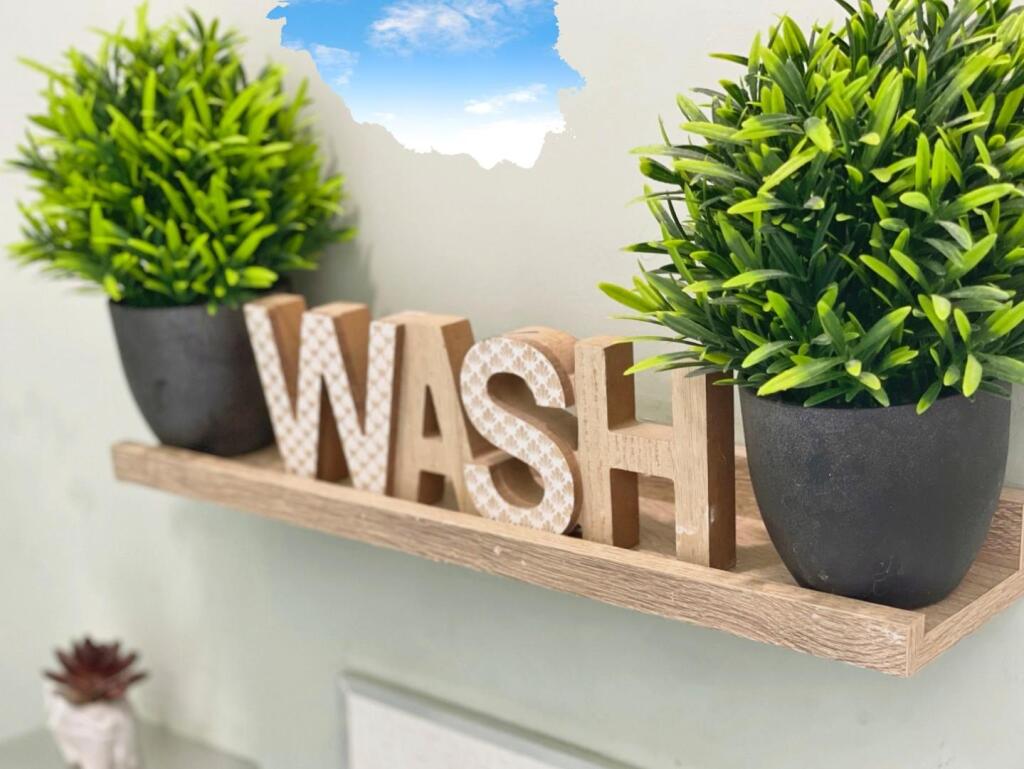 bb0f0245-0-469C-A76C-80250C9AA1A2-5000-000000B1168