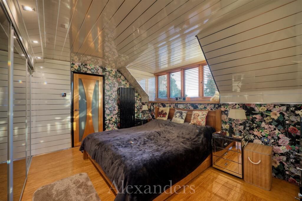 14 Highfield End-34.jpg
