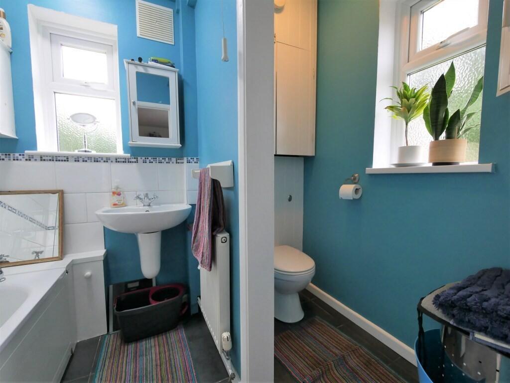 BATHROOM &amp; WC