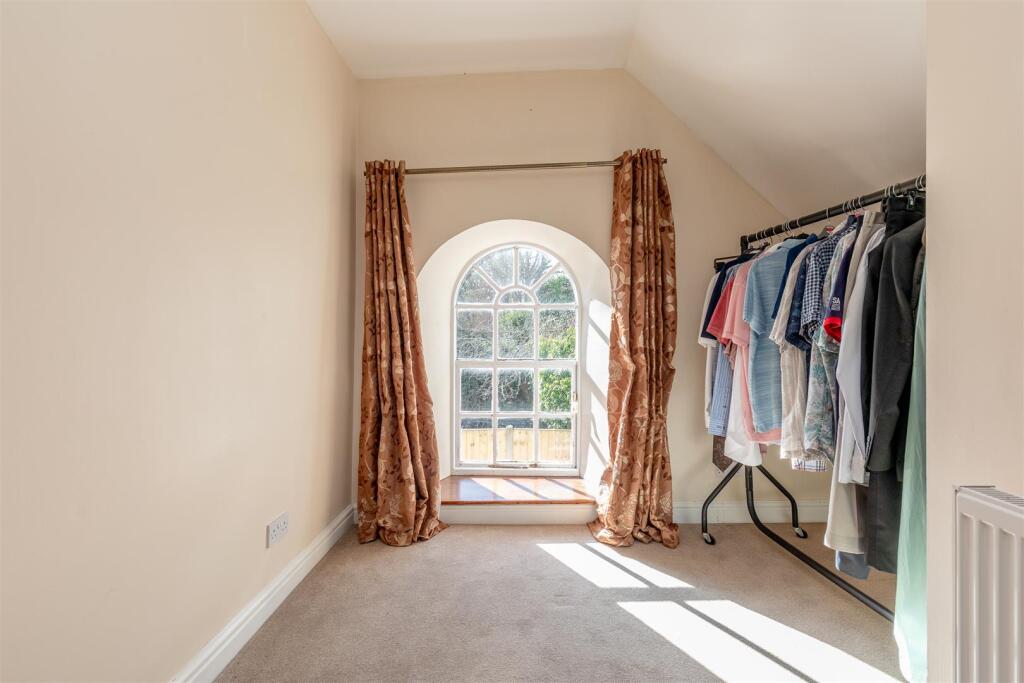 Chapel Cottage, Long Ashton Wardrobe.jpg