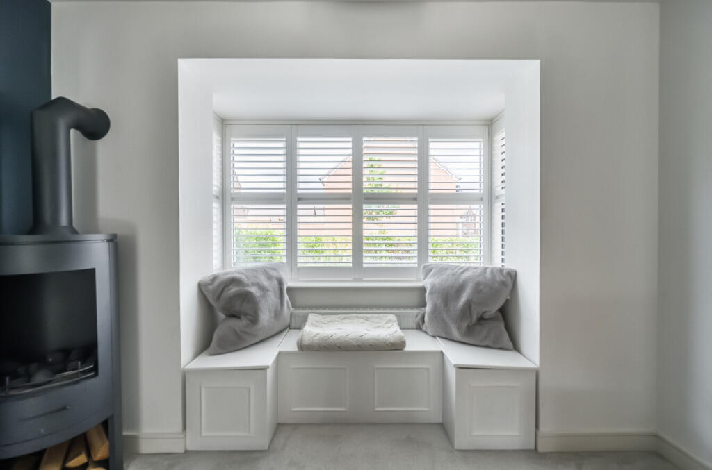 1315957-21-685c23...