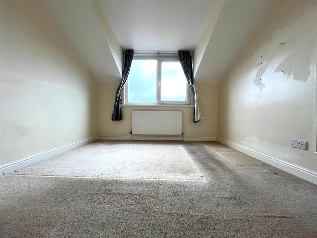 Bedroom 3.jpg
