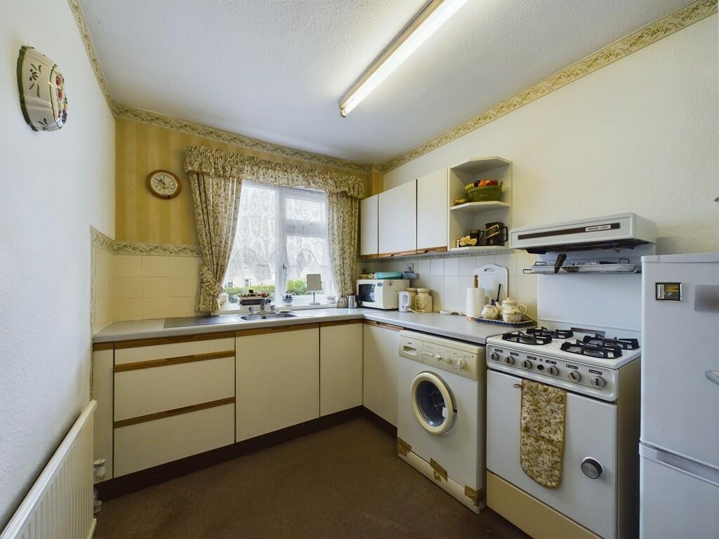 CAM02060G0-PR0224...