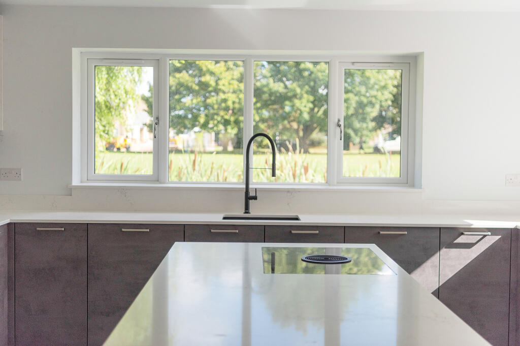 Kitchen/Dining